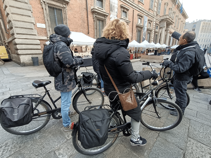Milan: Guided Bike Tour - Piazza Affari and L.O.V.E: Contemporary Art, Not Just Classic Sights