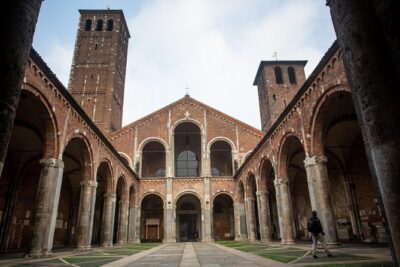 Milan Hop-On Hop-Off Bus Tour with Four Routes - Line A (Red) for Duomo, Castello Sforzesco, and La Scala in One Flow