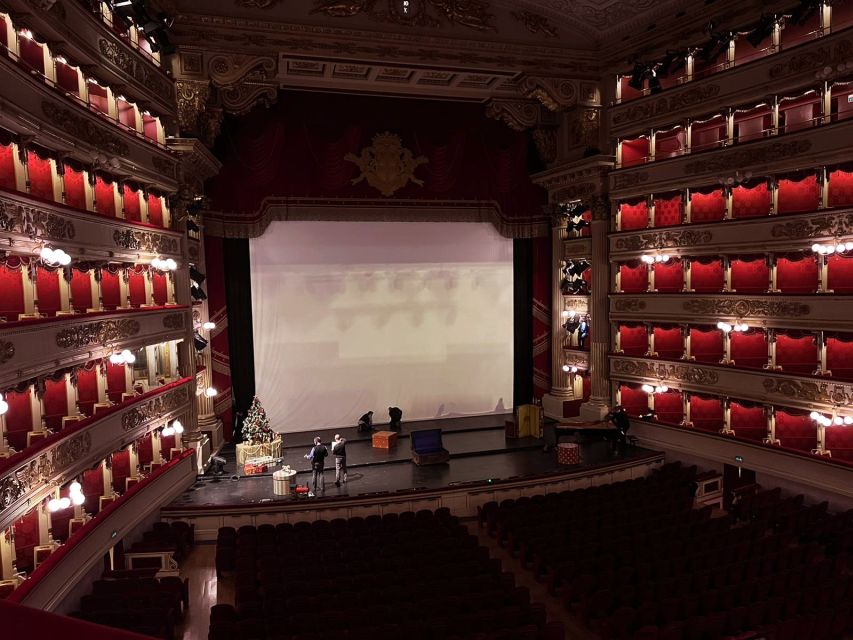 Milan: La Scala Theatre Skip-the-line Guided Tour - Inside the auditorium: neoclassical details and what to look for