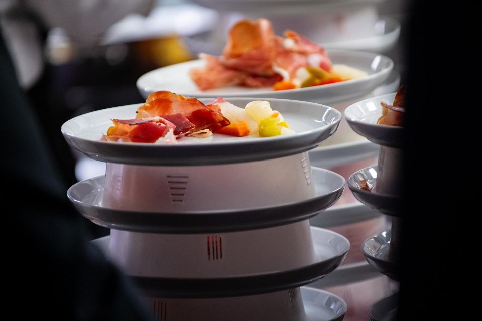 Milan: Maison Milano Dinner and Show - Price and value: why the inclusions make sense