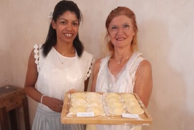 Milan: Pasta and Tiramisu Small Group Cooking Class with Wine - Prosecco welcome and the kitchen walkthrough