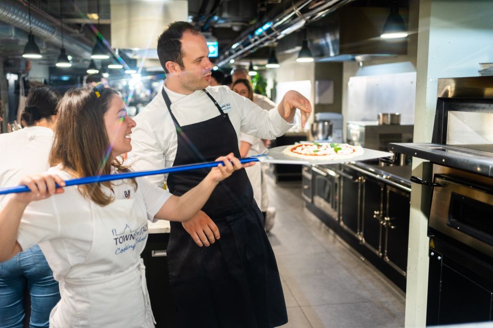 Milan: Pizza or Pasta and Gelato-Making Class with Wine - Dinner, certificate, and the recipe booklet you’ll use later