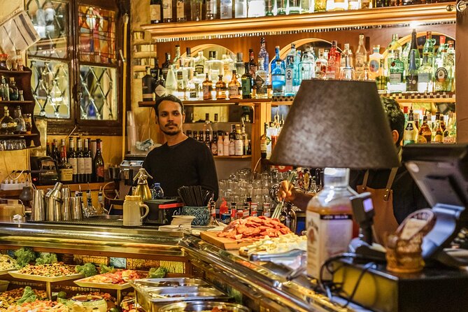 Milan Private Tour: Highlights & Hidden Gems with a Local - Naviglio Grande: Canal Walks, Cafés, and Real Streets
