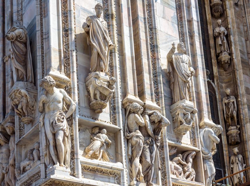 Milan: Skip-the-Line Duomo Guided Tour & Hop-on Hop-off Bus - How the 1-hour format works in real life (and when it doesn’t)