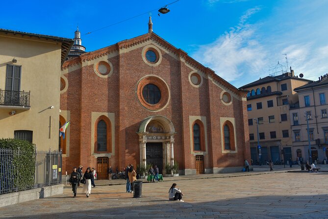 Milan: The Last Supper & Sforza Castle Guided Tour - Pace, group style, and what to bring (and not bring)