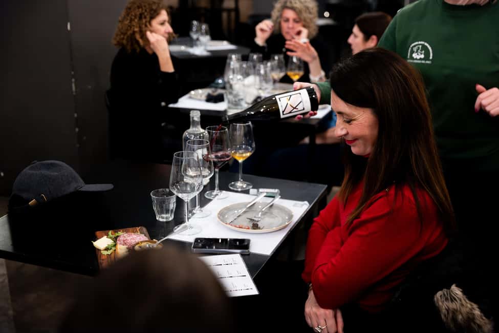 Milan: Wine Lovers Experience at Cantina Urbana Winery - The wine-making methods lesson: what you should listen for