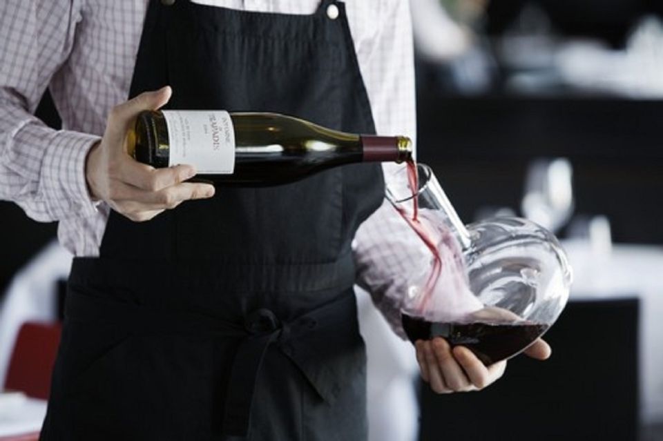 Milan: Wine Tasting Experience in the City Centre - Your flight of 3 Italian wines: red, white, and sparkling