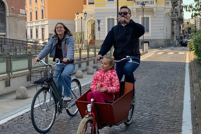 Milan's Hidden Gems: Unique Bike Tour (ENG, NL) - The café stop: espresso, ice cream, or a Milanese cocktail