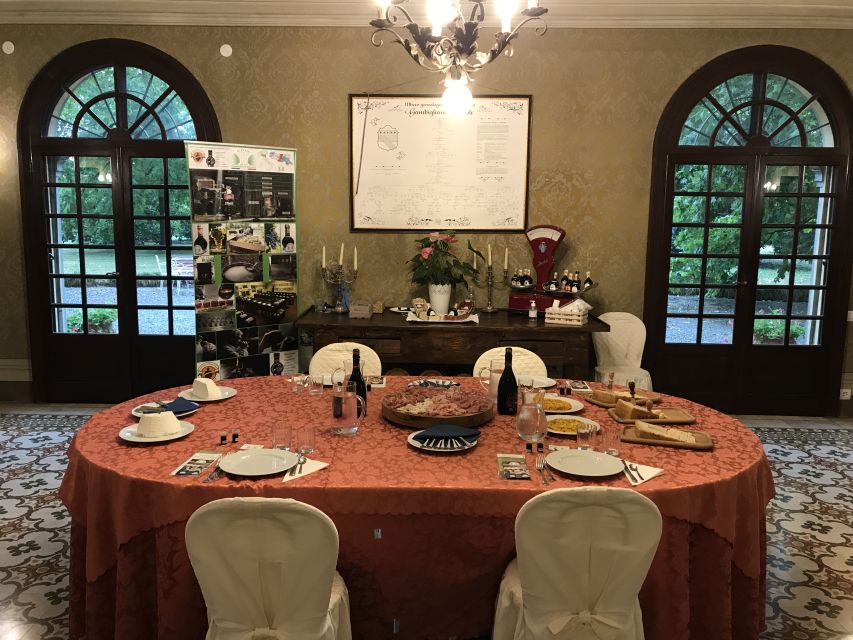 Modena: Balsamic Lunch with Vinegar Cellar Tour and Tasting - Who this Modena balsamic lunch experience suits best