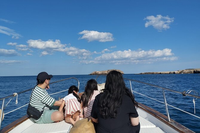 Monopoli Shared tour by Gozzo boat to the Polignano caves - Quick highlights