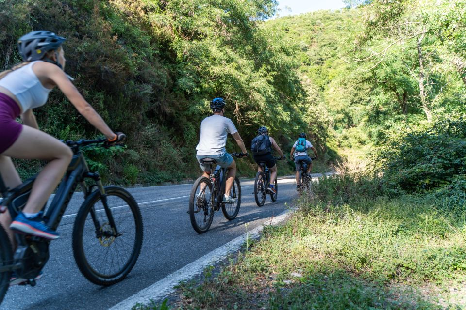 Monterosso al Mare: Cinque Terre National Park E-Bike Tour - Coming back to Monterosso: the wine-and-focaccia finish