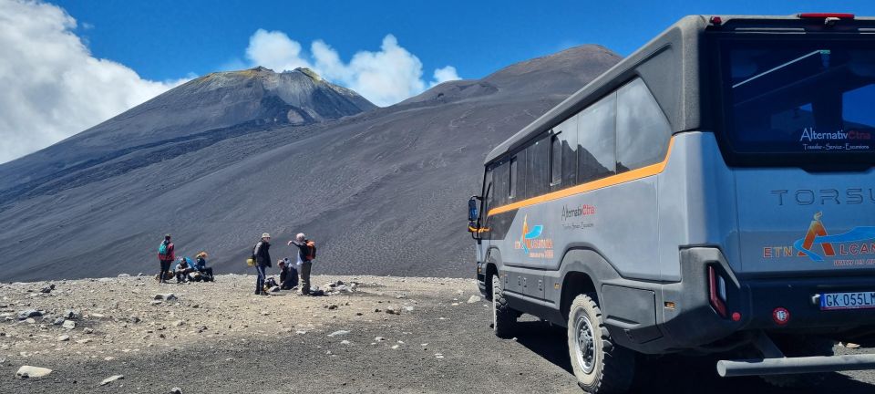 Mount Etna: Ascent to 2800m by 4x4 - Start at Piano Provenzana, Then Climb Toward Pizzi Deneri (2810m)