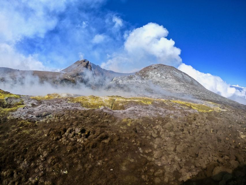 Mount Etna: Central Crater Guided Hike for Advanced Hikers - Piano delle Concazze and the Anfiteatro lift area: science breaks above the skiing zones