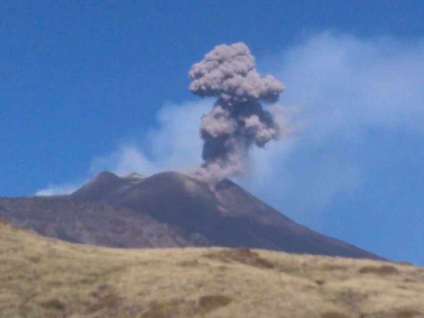 Mount Etna: Half-Day Guided Tour and Hike - Grotta dei Tre Livelli: walking inside a lava tunnel