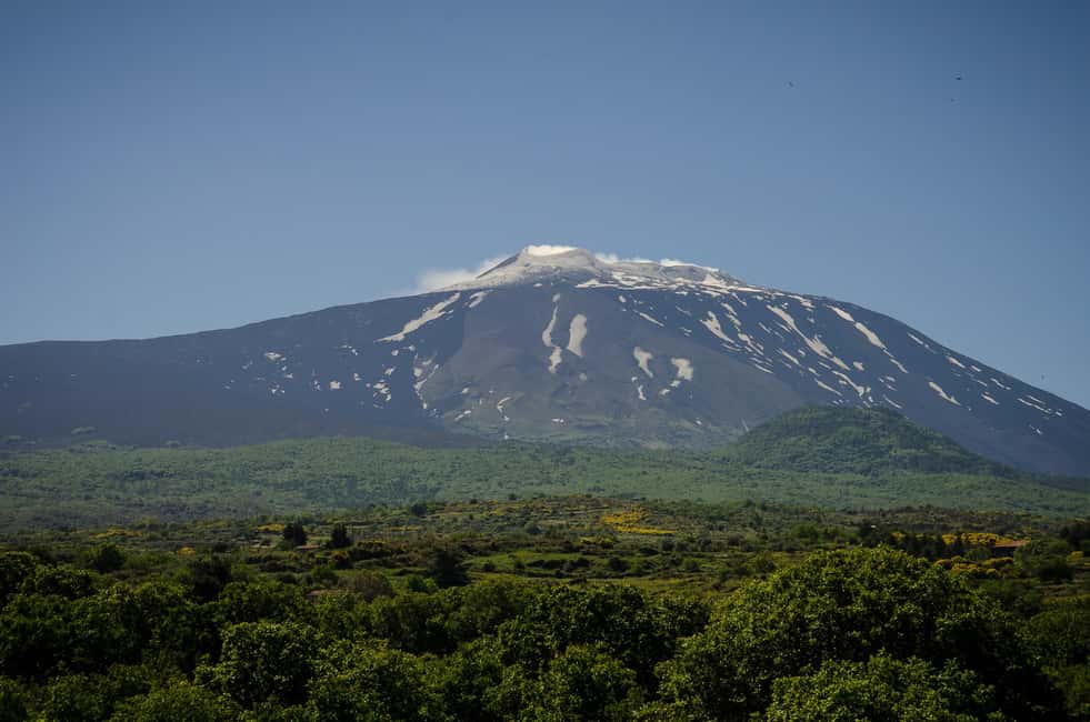 Mount Etna: North Upper Craters Guided Tour by 4x4 with Trek - Timing, comfort, and what to pack for 2.5 hours of altitude work