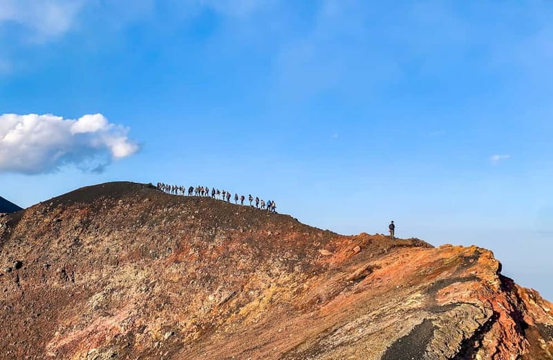 Mount Etna: Trek to 3000m with cable car and jeep - Tour pacing and group dynamics: where to set your expectations