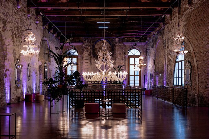 Murano Glass Blowing Demonstration - The Glass Cathedral - Location in Murano: Finding the Building and Planning Your Timing