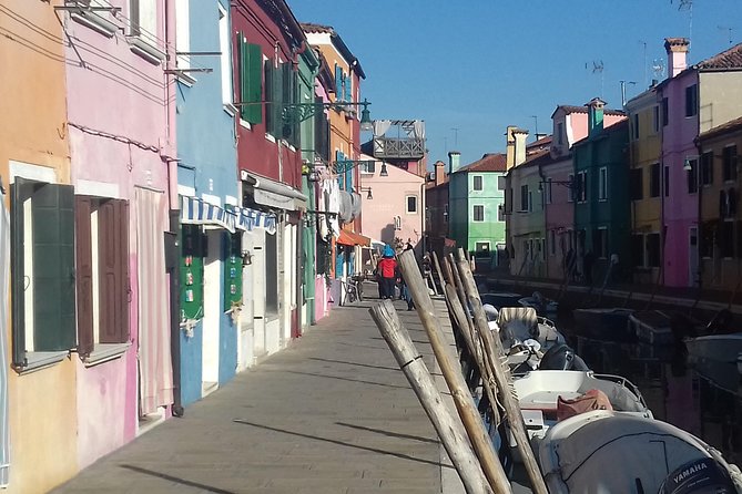 Murano Glass Experience With a Visit to a Burano Lace Island - The private boat ride: views first, then island real life