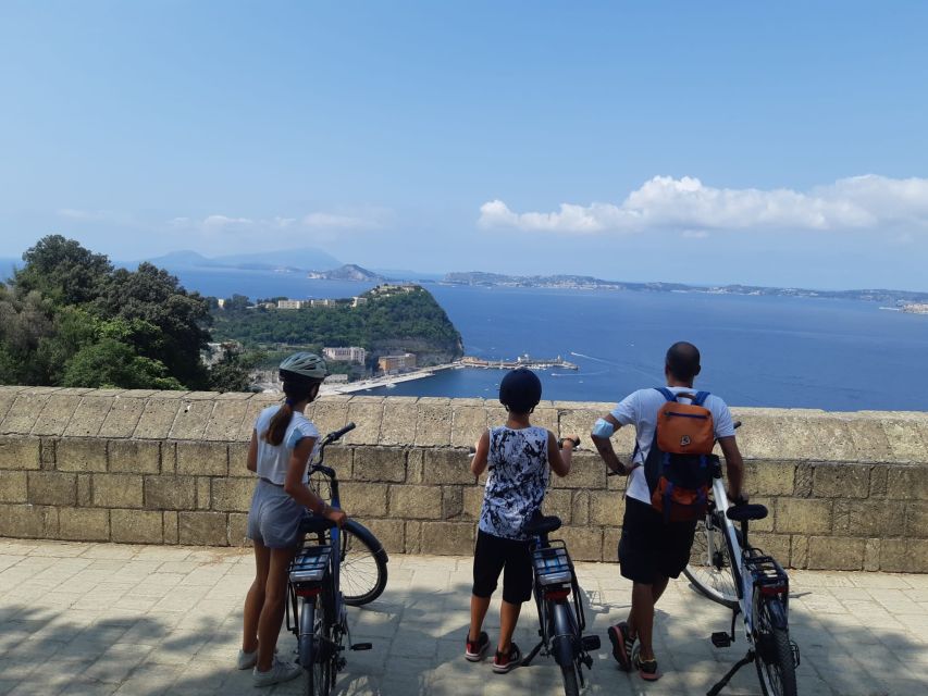 Naples: City Highlights Guided Bike Tour - Getting Started at Bicycle House: Comfort, Timing, and Traffic Smarts