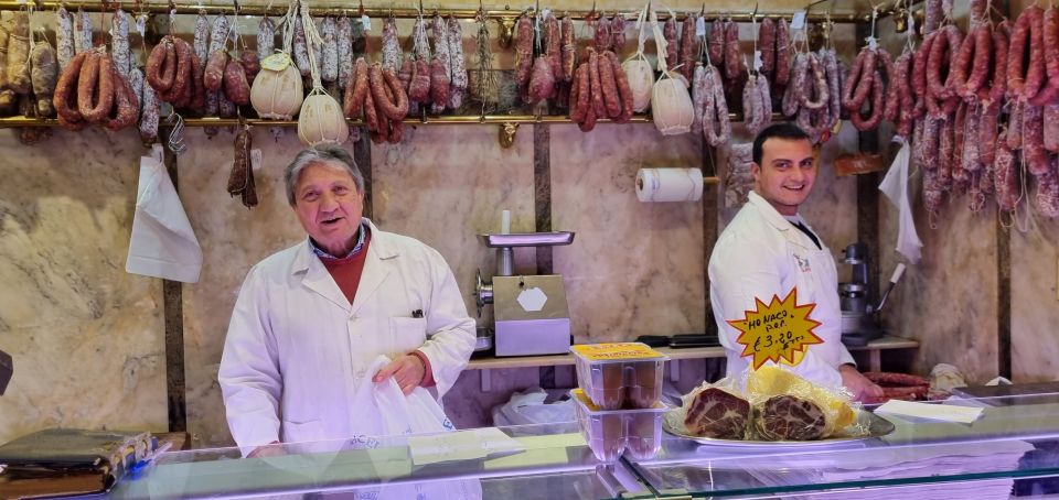 Naples: Food Tour with Davide - Mozzarella di Bufala and Fior di Latte: A Cheese Lesson You’ll Actually Taste