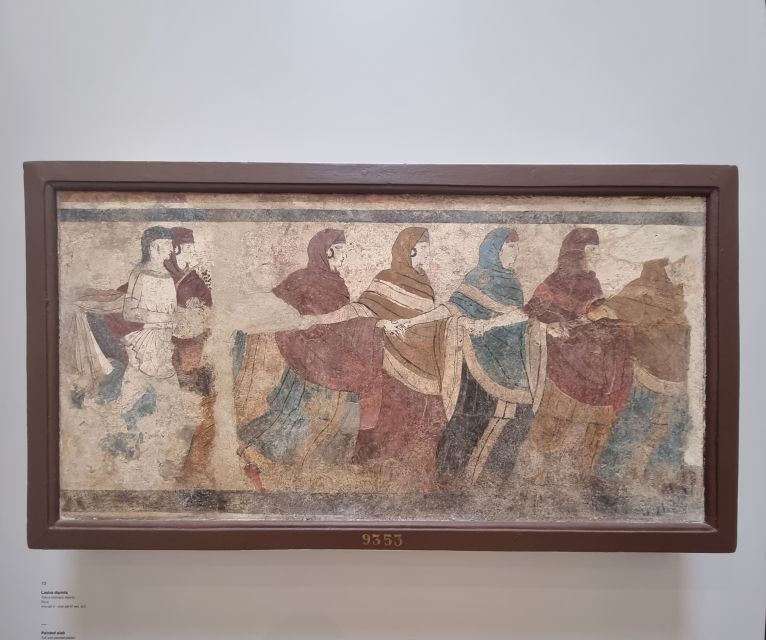 Naples: National Archaeological Museum audio guide - The Itguides app workflow: activate online, then download for offline use