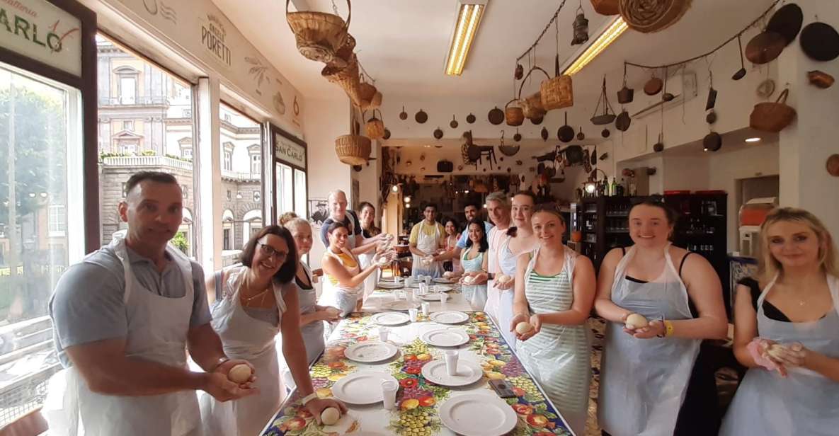 Naples: Neapolitan Pizza and Tiramisù Making Class - San Carlo 17 meeting point: central Naples, low stress start