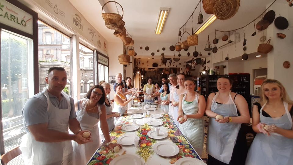 Naples: Neapolitan Pizza and Tiramisù Making Class - Neapolitan dough and tomato sauce: learn the parts you can repeat
