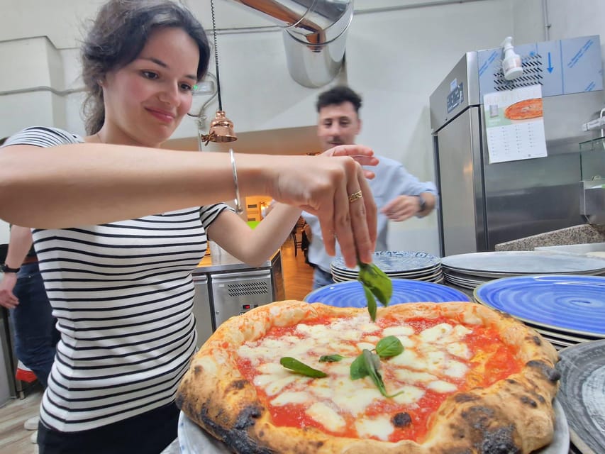 Naples: Pizza Making Class with Local Pizzaiolo - The Wood-Fired Oven Moment: Watching Your Pizza Transform