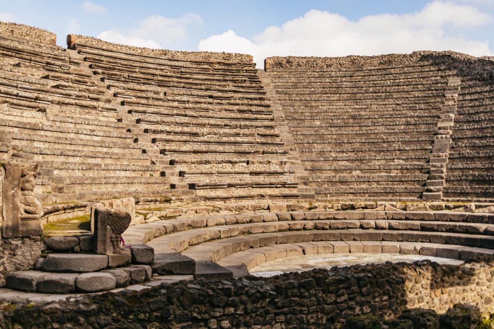 Naples: Pompeii and Mt. Vesuvius with Lunch and Wine Tasting - Group Size and Guide Styles: Why It Feels Different Than a Bus Tour