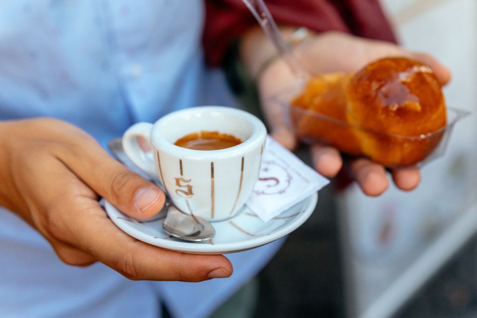Naples: Private Food Tour – 10 Tastings with Locals - Meeting at the statue of Dante: your Naples starting line