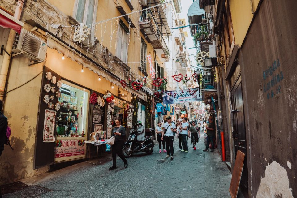 Naples: Royal Palace and Monumental Area Small Group Tour - Meeting Naples with monuments first, then streets