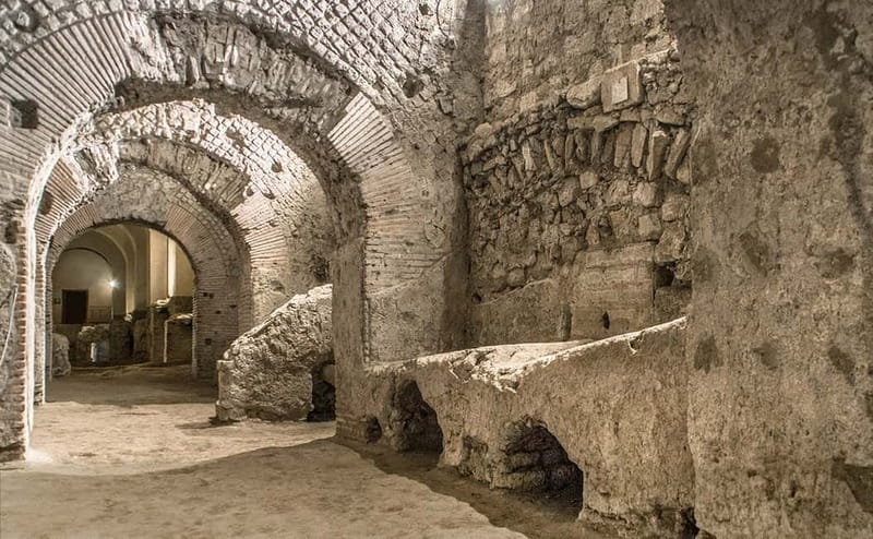 Naples: San Lorenzo Maggiore and Neapolis Sotterrata Ticket - The San Lorenzo Maggiore complex: Gothic charm, cloister calm, and museum context