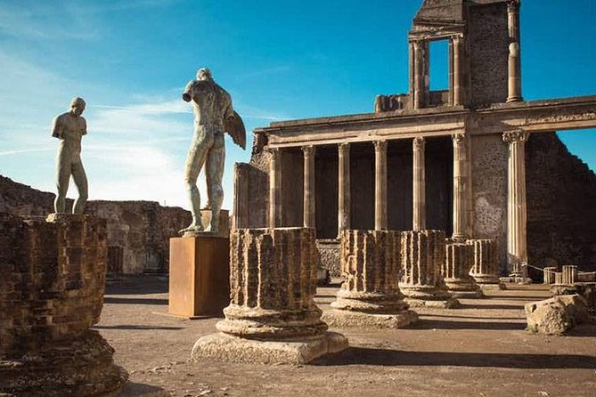 Naples Shore Excursion: Naples City and Pompeii Half Day Sightseeing Tour - Walking reality: crowds, pace, and what “half day” means on the ground