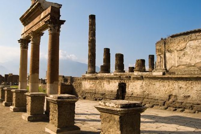 Naples Shore Excursion: Pompeii and Sorrento Day Trip - Villa Comunale and the best photos: how to use your time