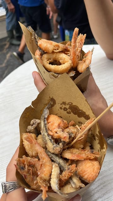 Naples: Street Food Experience With 6 Stops - Stop 1: welcome spritz plus mozzarella and cold cuts