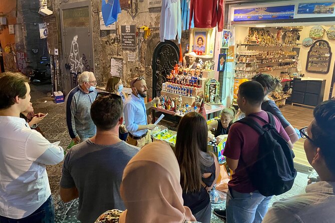 Naples Street Food Tour: Discover Local Flavors with Expert Guide - What meals feel like on this tour (and how not to get sick of food)