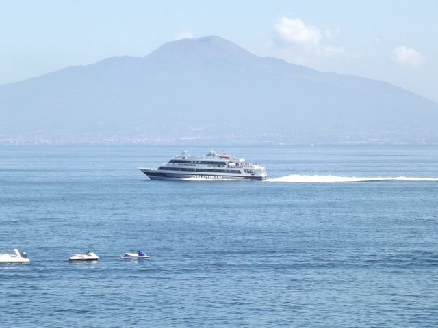 Naples to Ischia One Way Transfer - Key Things That Make This Transfer Work