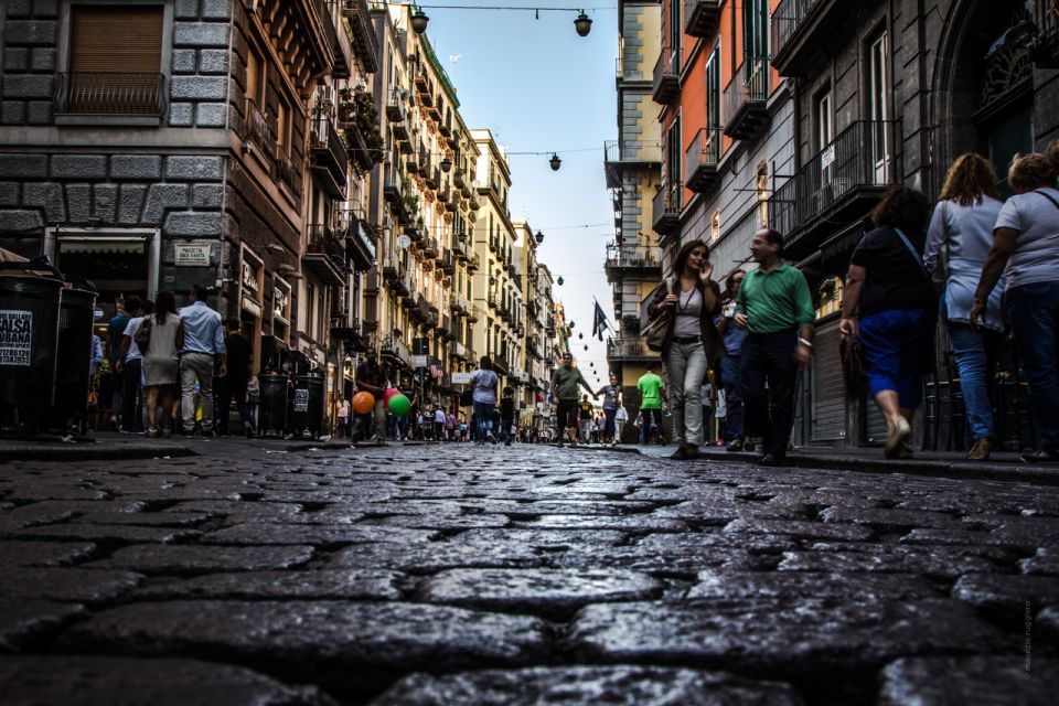 Napoli: Walking Tour of Naples with Local Tour Guide - Practical tips that keep the 3 hours from feeling rushed
