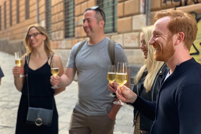 Night Street Food Tour of Palermo with a Local -For real foodies! - The walk through Via Vittorio Emanuele to Piazza Marina