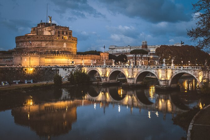 Night Tour of Rome with Local Pizza Dinner and Gelato Experience - Centro to the Colosseum: nighttime pacing and Forum Romano moments