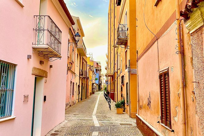 Olbia : Private Romantic Tuk-Tuk Tour - Olbia by tuk-tuk: what the 1-hour experience actually feels like