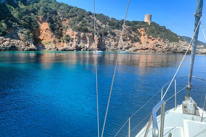 One day excursion on a sailing boat in the Gulf of Alghero - Price and value: what $139.08 buys you on the water