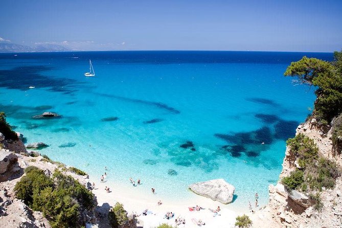One day guided boat tour along the Baunei coast. - The planned route: Goloritzè to Cala Luna (and how to judge the timing)