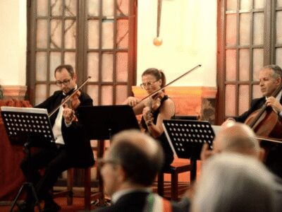 Opera Concert in Verona Palace with Prosecco - Prosecco welcome and the pacing: a short program that still feels complete