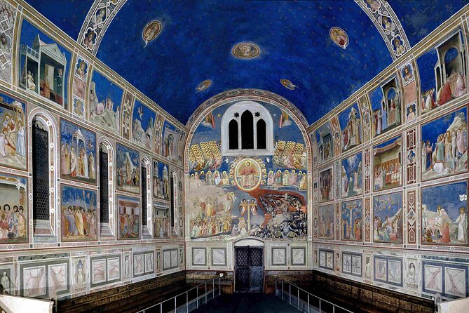 Padua Walking Tour with the Scrovegni Chapel - Piazza della Erbe, Markets, Café Pedrocchi, and More in 30 Minutes
