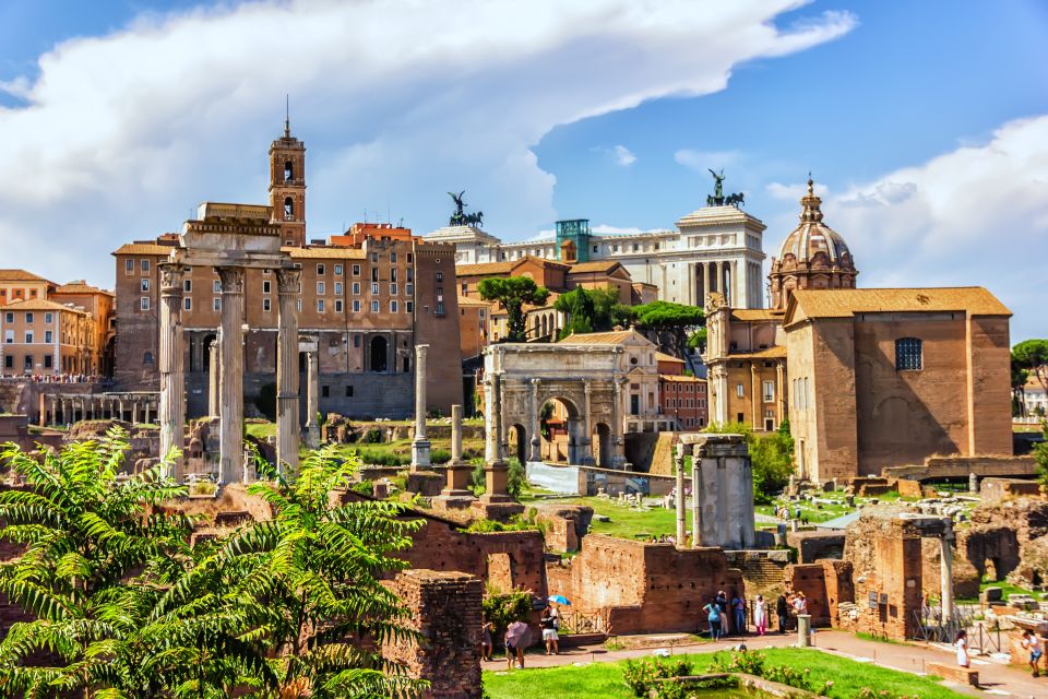 Palatine Hill and Roman Forum Tour with Fast-Track Entrance - Palatine Hill: The 9th-Century-BC Roots Beneath Your Feet