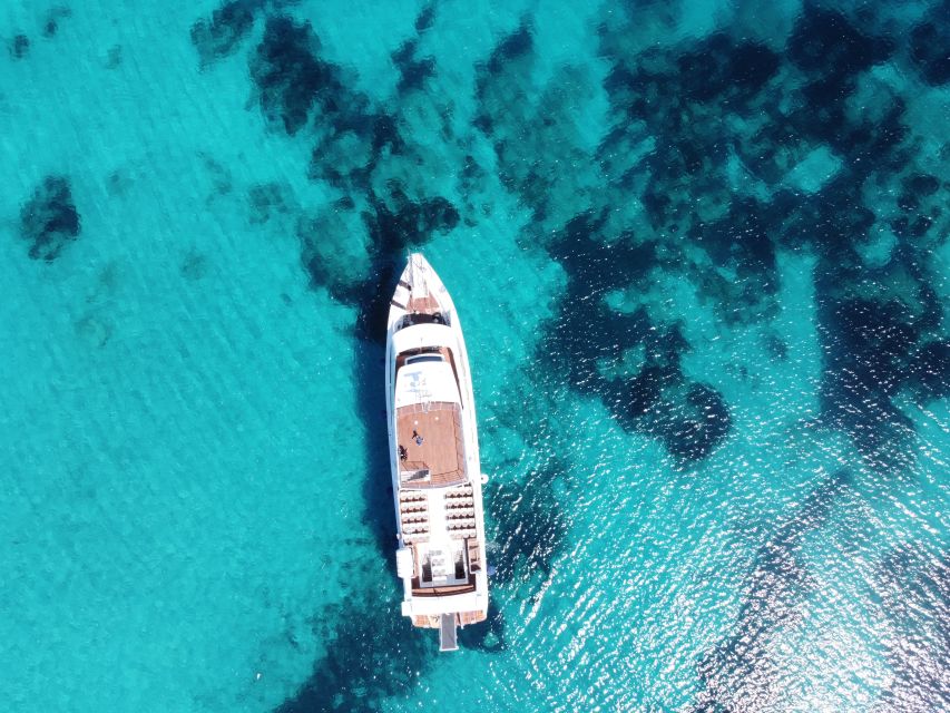 Palau: La Maddalena Archipelago Comfort Boat Tour with Stops - What to pack (so you actually enjoy the water stops)
