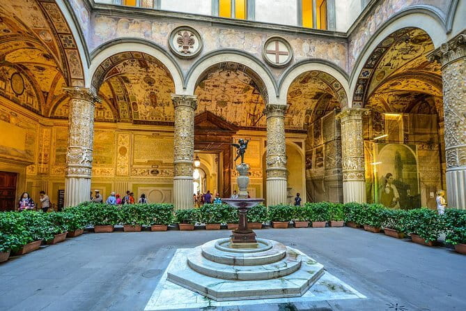 Palazzo Vecchio guided experience with entrance ticket - Getting started at Piazza della Signoria without losing your morning