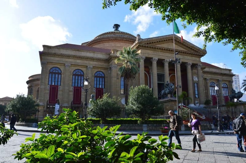 Palermo: Art and Architecture Walking Tour - Fontana Pretoria: the famous fountain that earns its stop