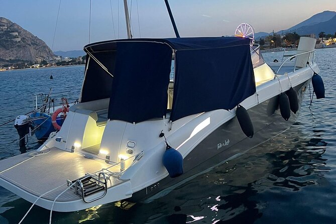Palermo: Boat tour luxury - Grotta dell’Olio: the sea-access Oil Cave swim